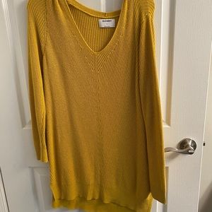 Women’s v neck sweater